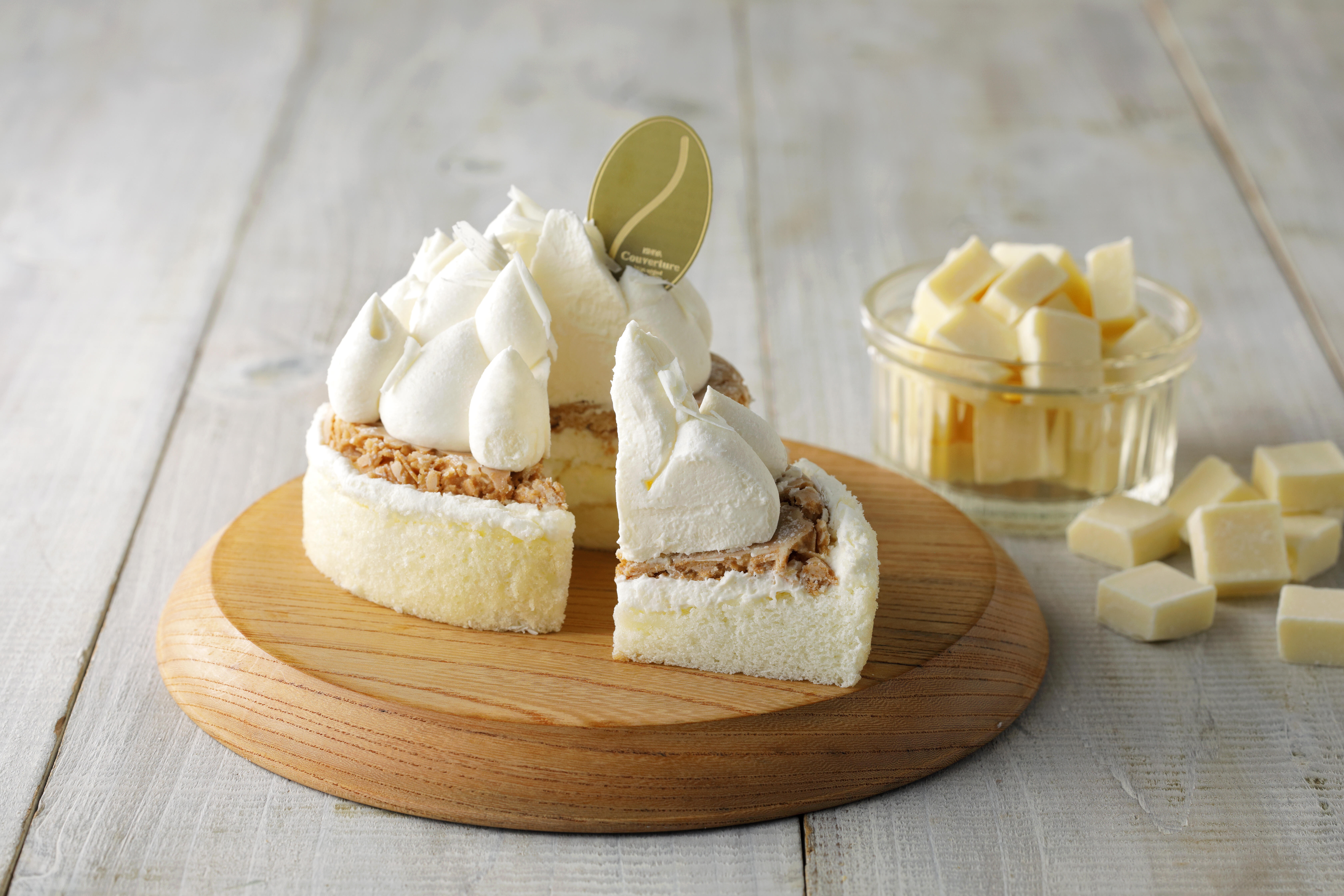 ISHIYA　ホワイトチョコレートケーキ（４号）